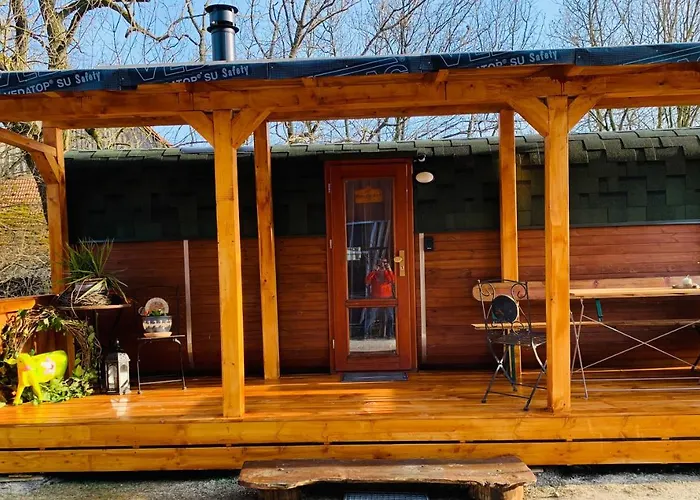 Irenes Tinyhouse بيت للعطل *
